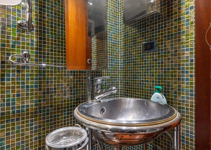 La Casa Di G - Vivora Srl ローマ